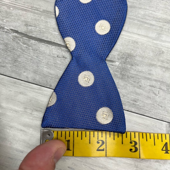 Burberry Blue w/ White Polka Dot Silk Bowtie Bow Tie - Picture 5 of 5